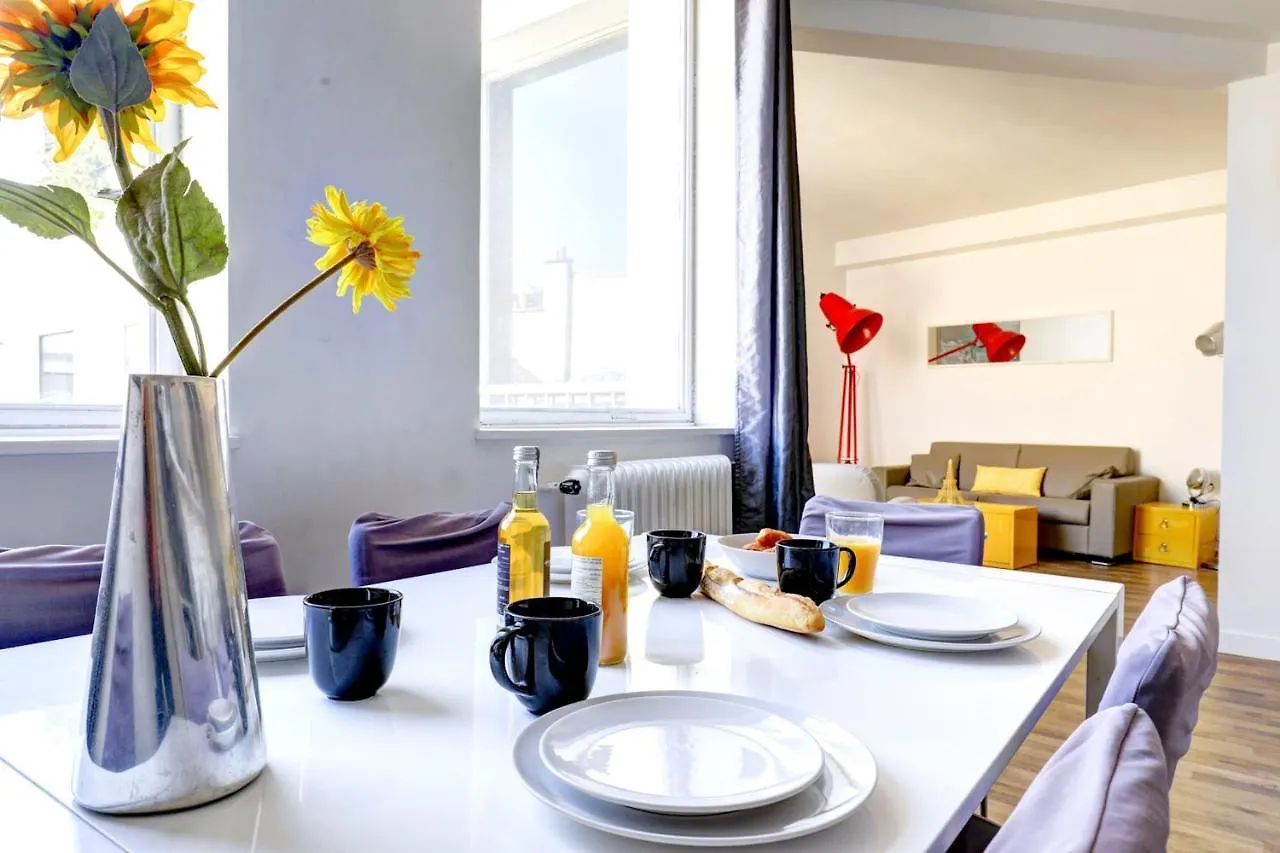 Palais Royal - Louvre City Apartment Paris